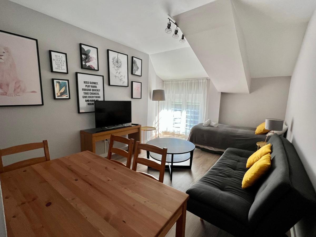 Apartamento Acogedor Atico En El Centro Con Parking León