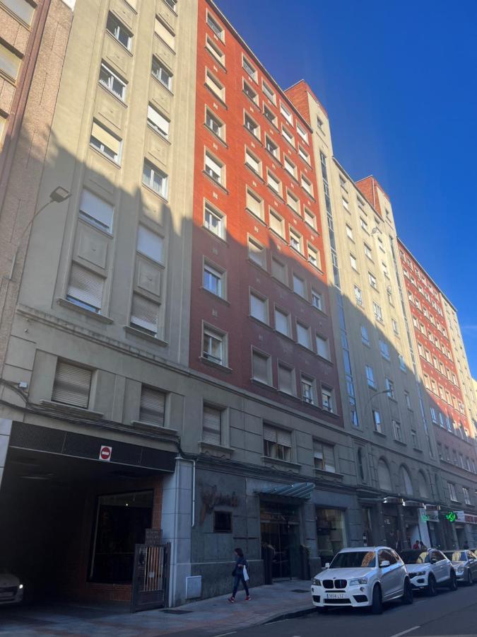 Acogedor Atico En El Centro Con Parking Apartamento